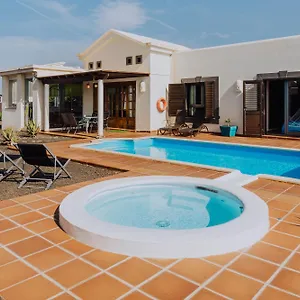  Villa Marina Deluxe & Pool Spain